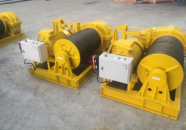 Electric high speed winch
