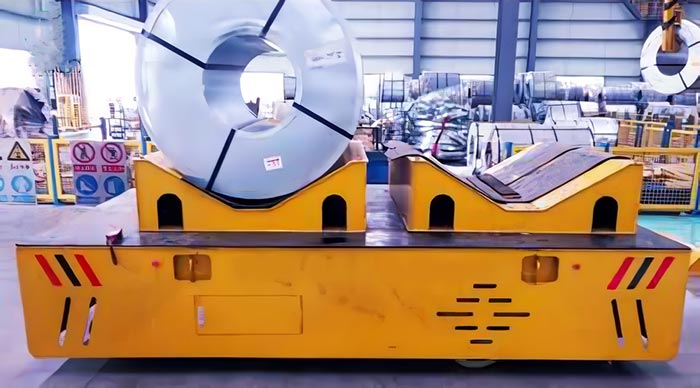 Trackless coil handling cart