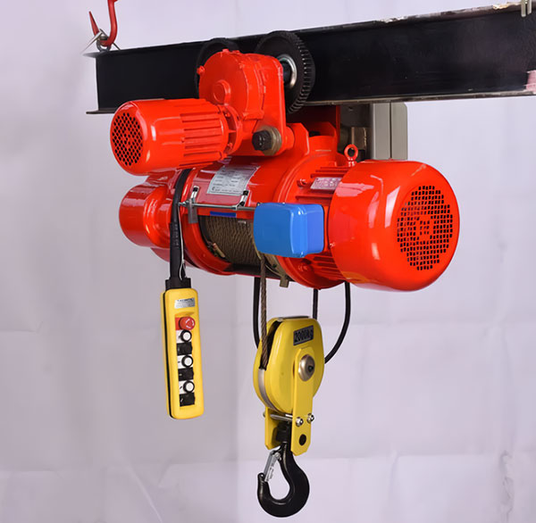 Explosion proof wire rope hoist