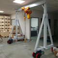 Aluminum gantry crane