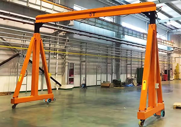 Portable gantry crane