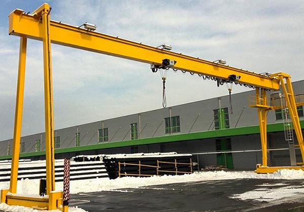 Light gantry crane