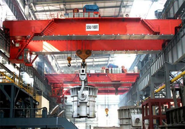 Foundry overhead crane
