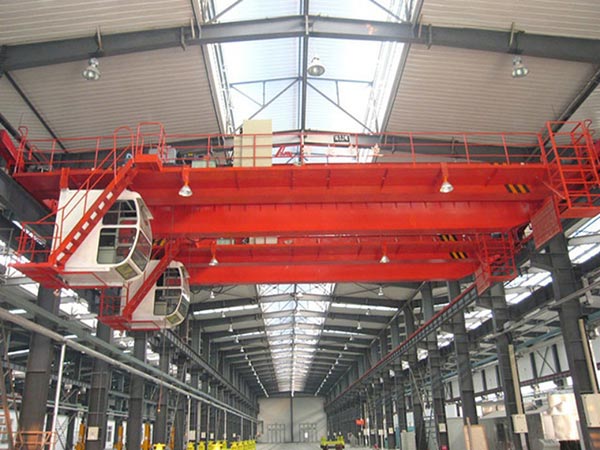 Double girder bridge crane